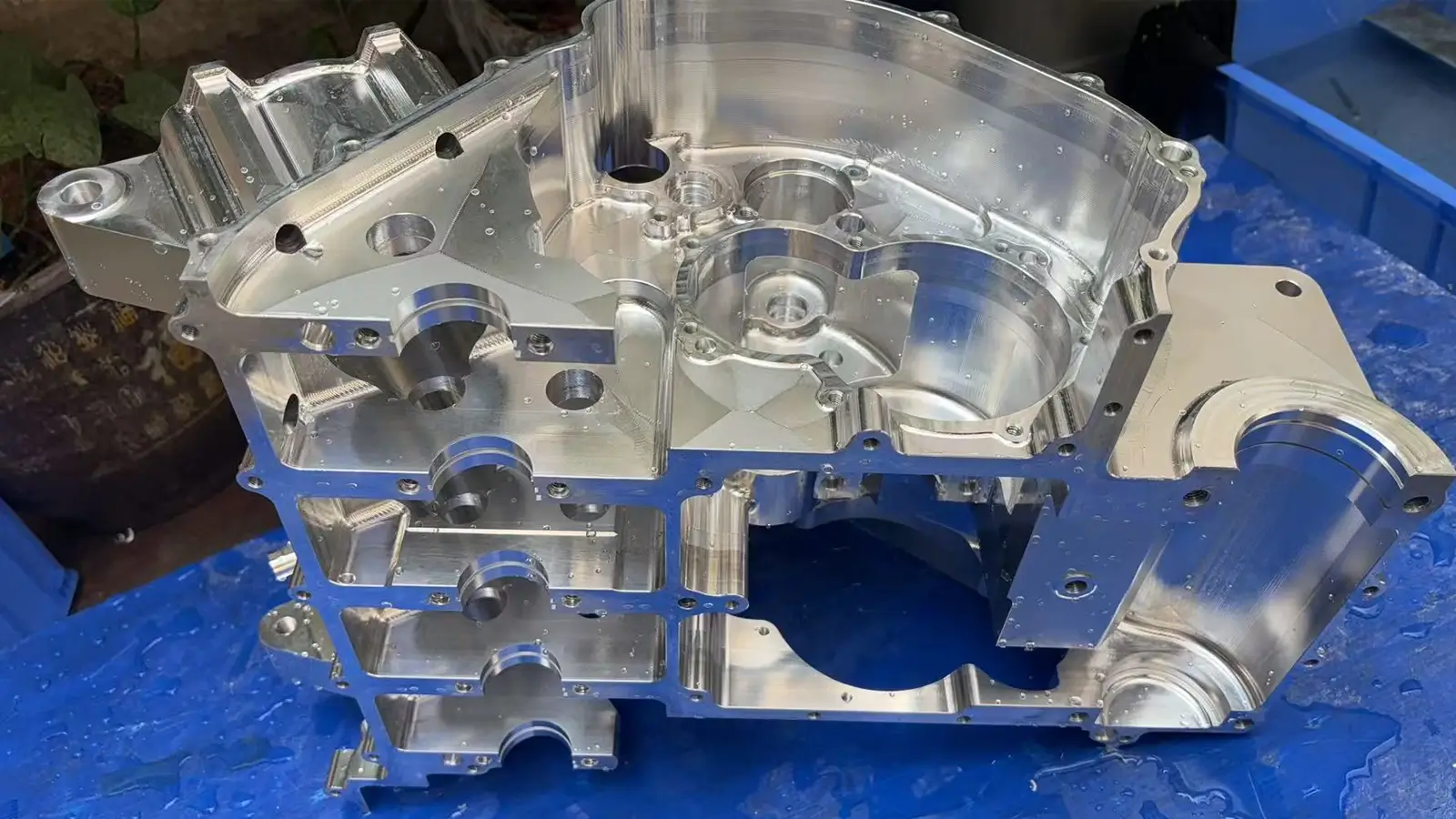 5-Axis Machining of Aluminum Motor Cases